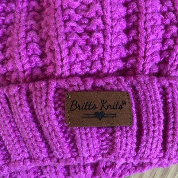 NWOT BRITT'S KNITS Pink Pompom Hat Light Pink 3 Button Gloves - Picture 2 of 2